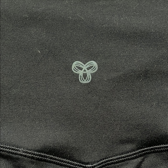 Aritzia TNA Black Flare Leggings - Picture 4 of 5